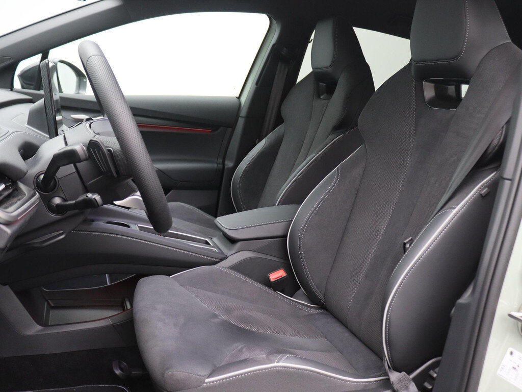 Skoda Elroq 60 Sportline SOH 100%, 20'' LM Velgen, Achteruitrijcamera, LED koplampen, Side Assist, Stoel-stuurverwarming, Keyless, Elektr. Achterklep - Afbeelding 5