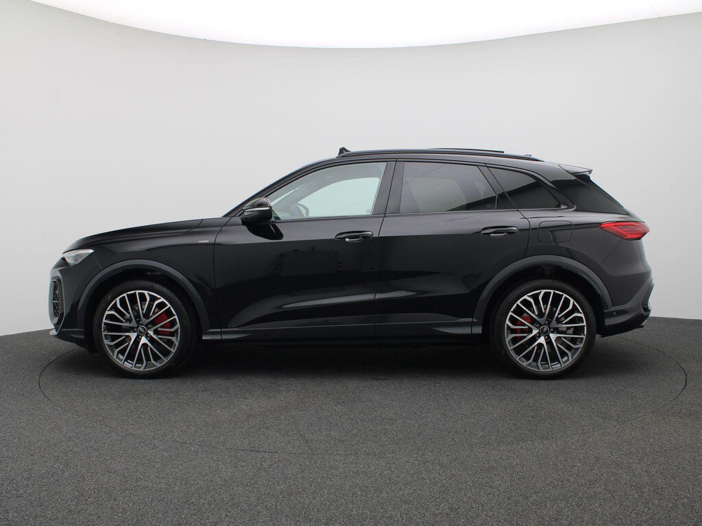 Audi Q5 2.0 TFSI e-hybrid quattro S edition Competition Pano-Schuifdak, Trekhaak, S-Line, Memorystoel, 21" LM Velgen, Side Assist, Keyless, Elektr. Achterklep, Head-Up Display - Obraz 3