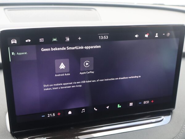 Apple Carplay/Android Auto Apple Carplay/Android Auto