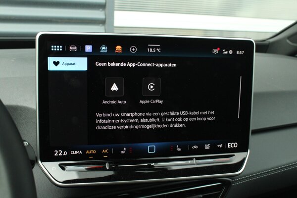 Apple Carplay/Android Auto Apple Carplay/Android Auto