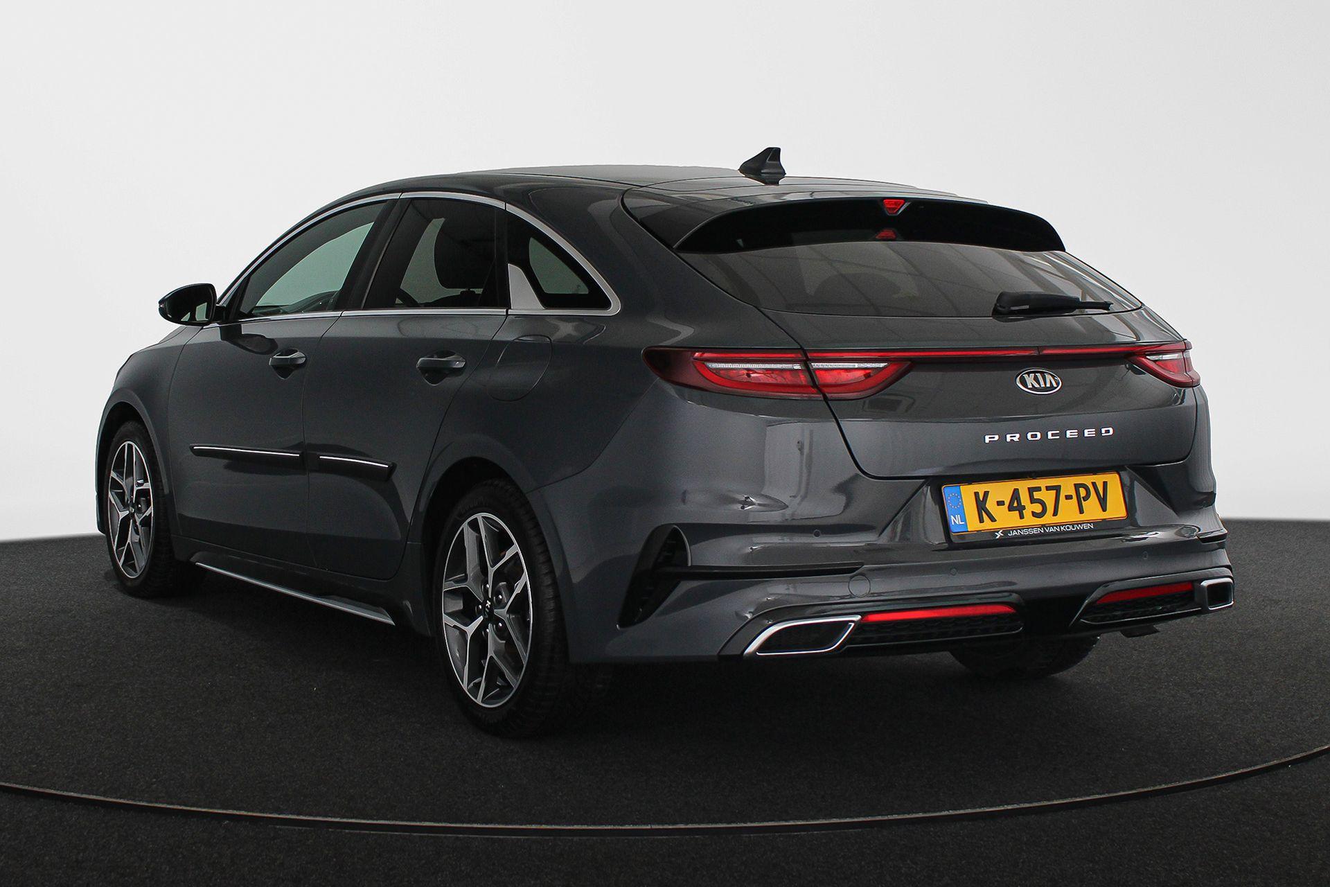 Kia Proceed