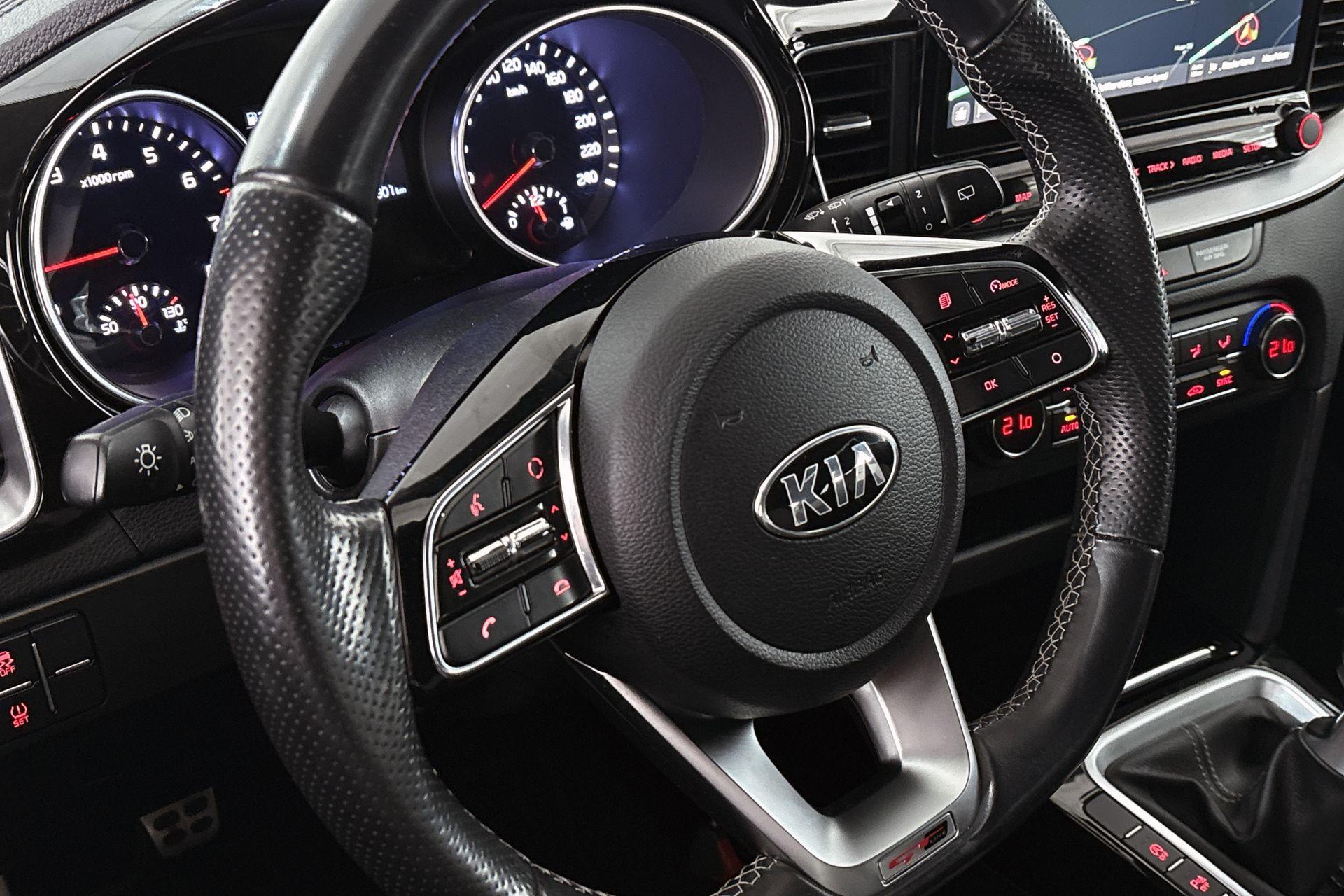 Kia Proceed