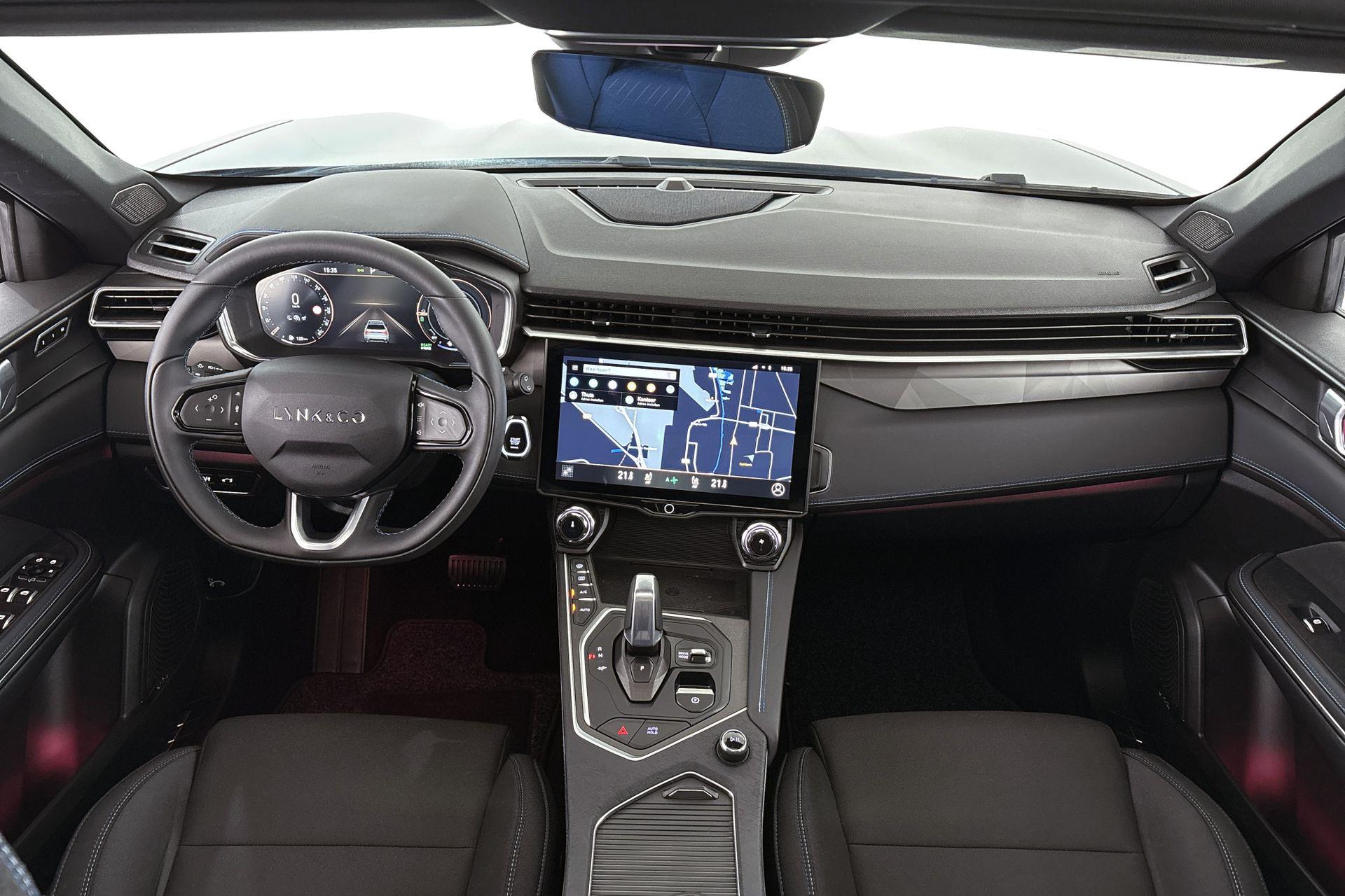 Lynk & Co 01