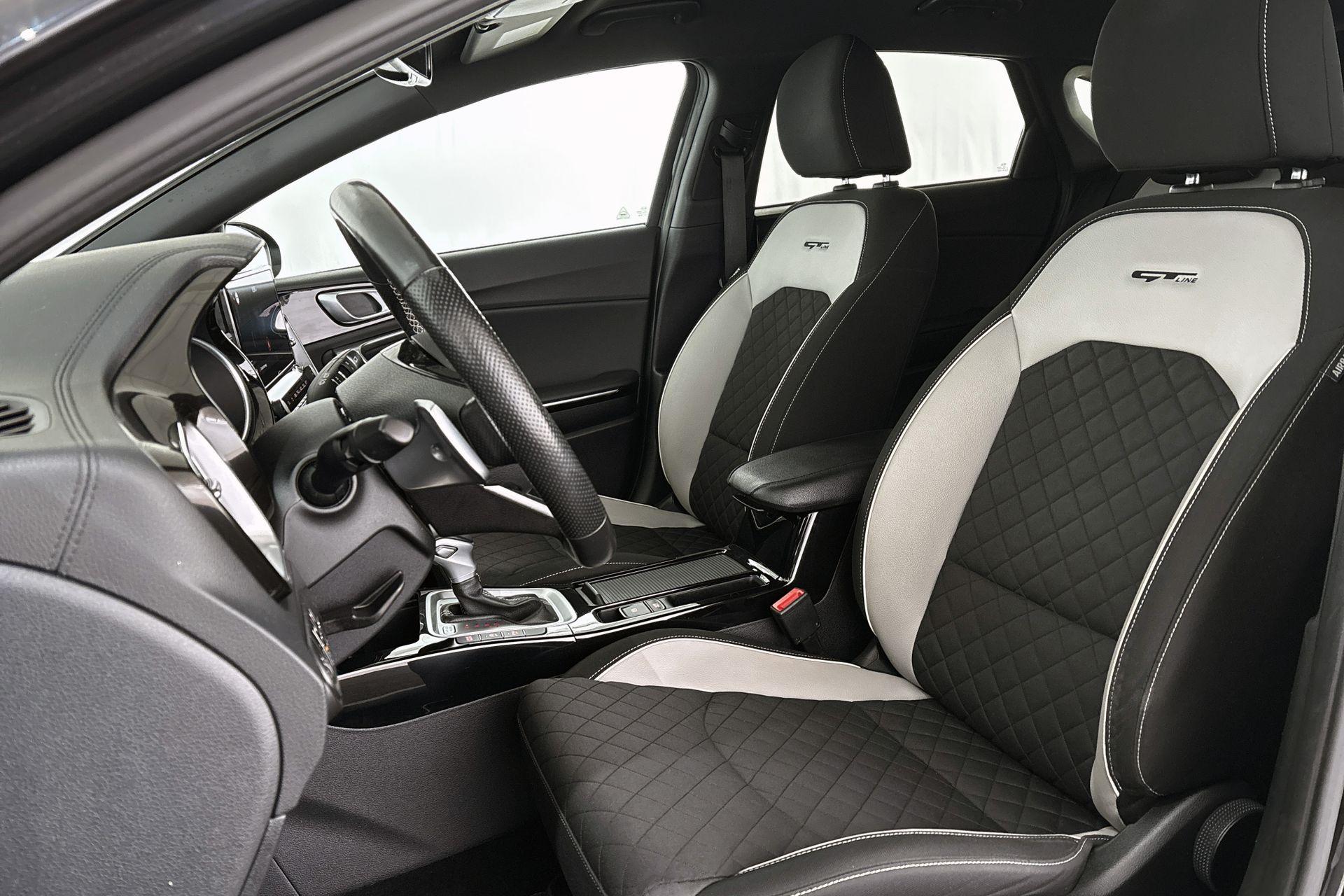 Kia Proceed