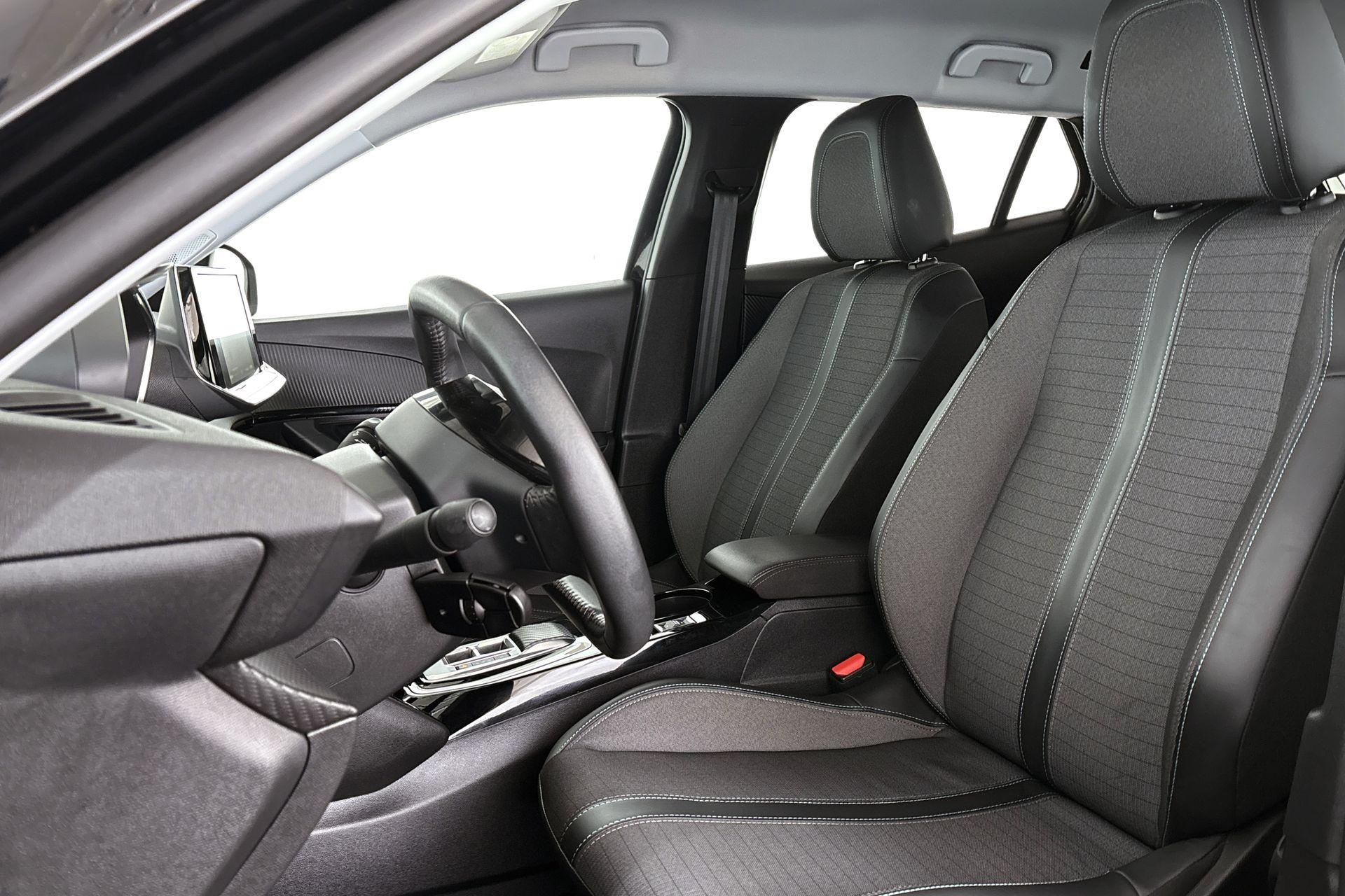 Peugeot e-2008