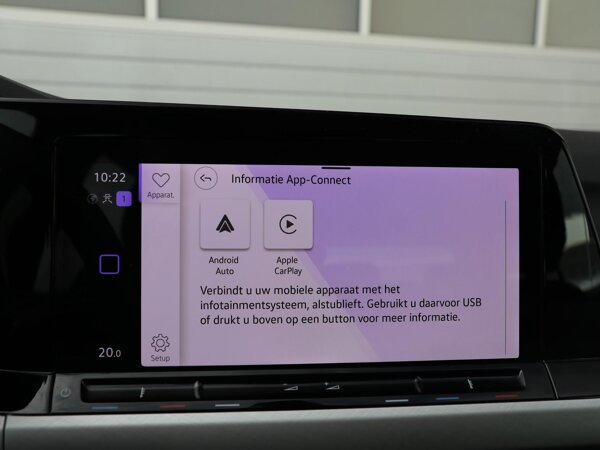 Apple Carplay/Android Auto Apple Carplay/Android Auto