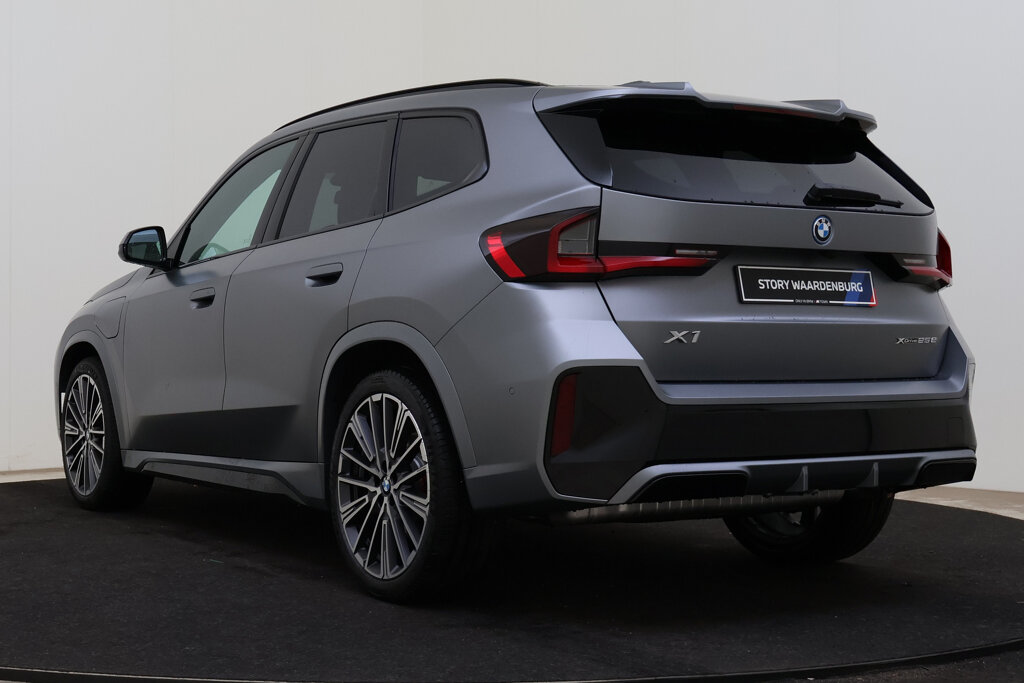 BMW X1 15