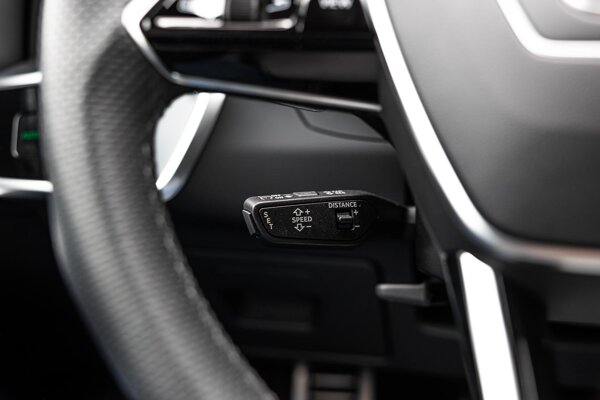 cruise control adaptief met Stop&Go cruise control adaptief met Stop&Go