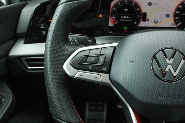 cruise control adaptief met Stop&Go en stuurhulp cruise control adaptief met Stop&Go en stuurhulp