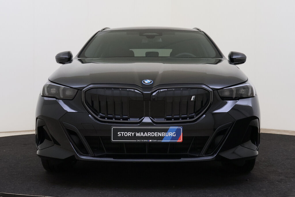 BMW i5 4