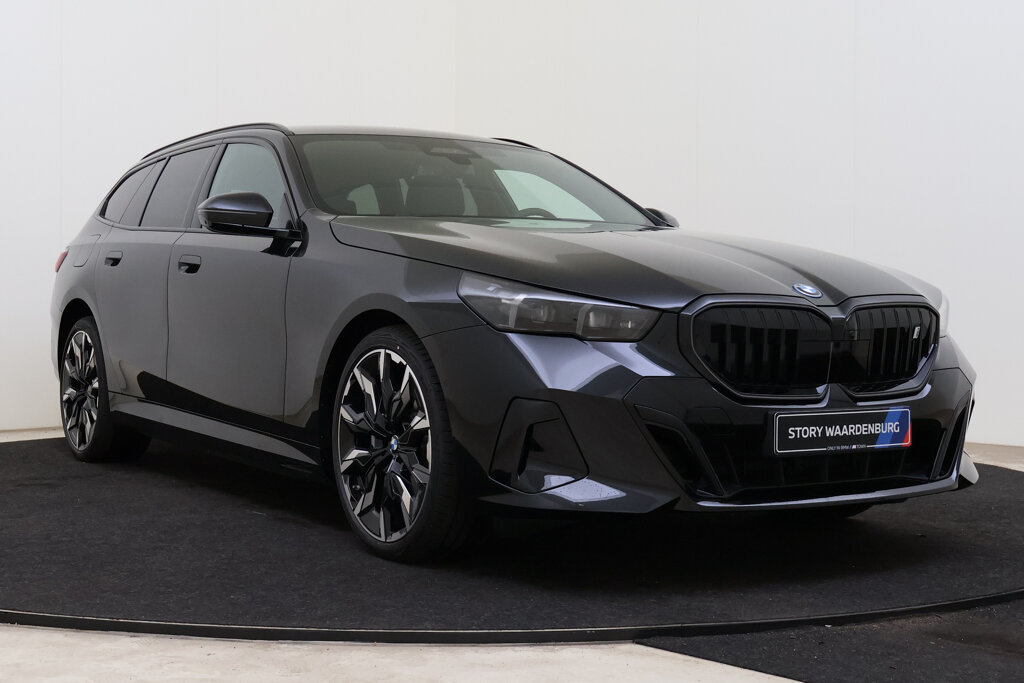 BMW i5 13