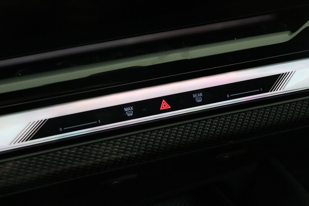 BMW i5 33