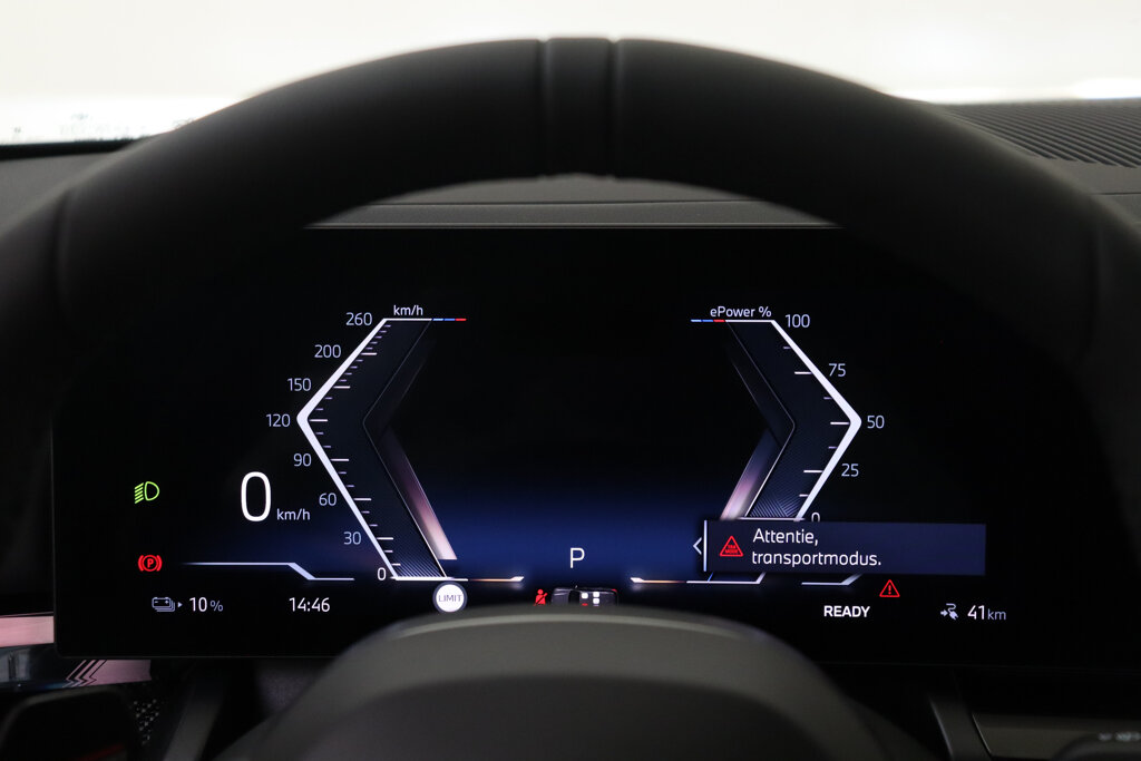 BMW i5 36