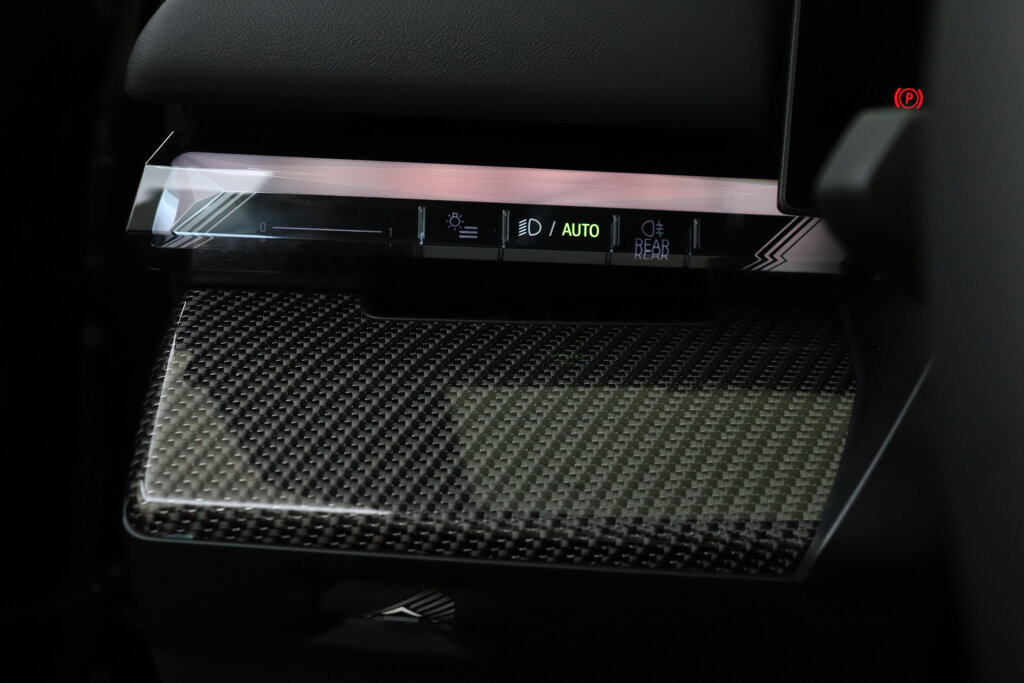 BMW i5 39