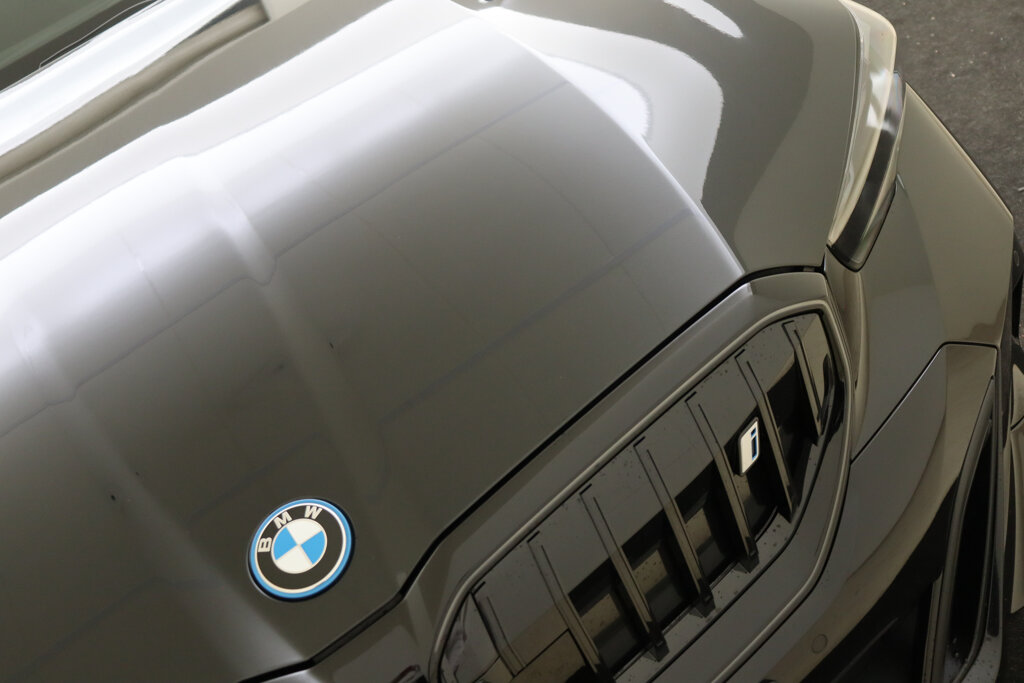 BMW i5 44