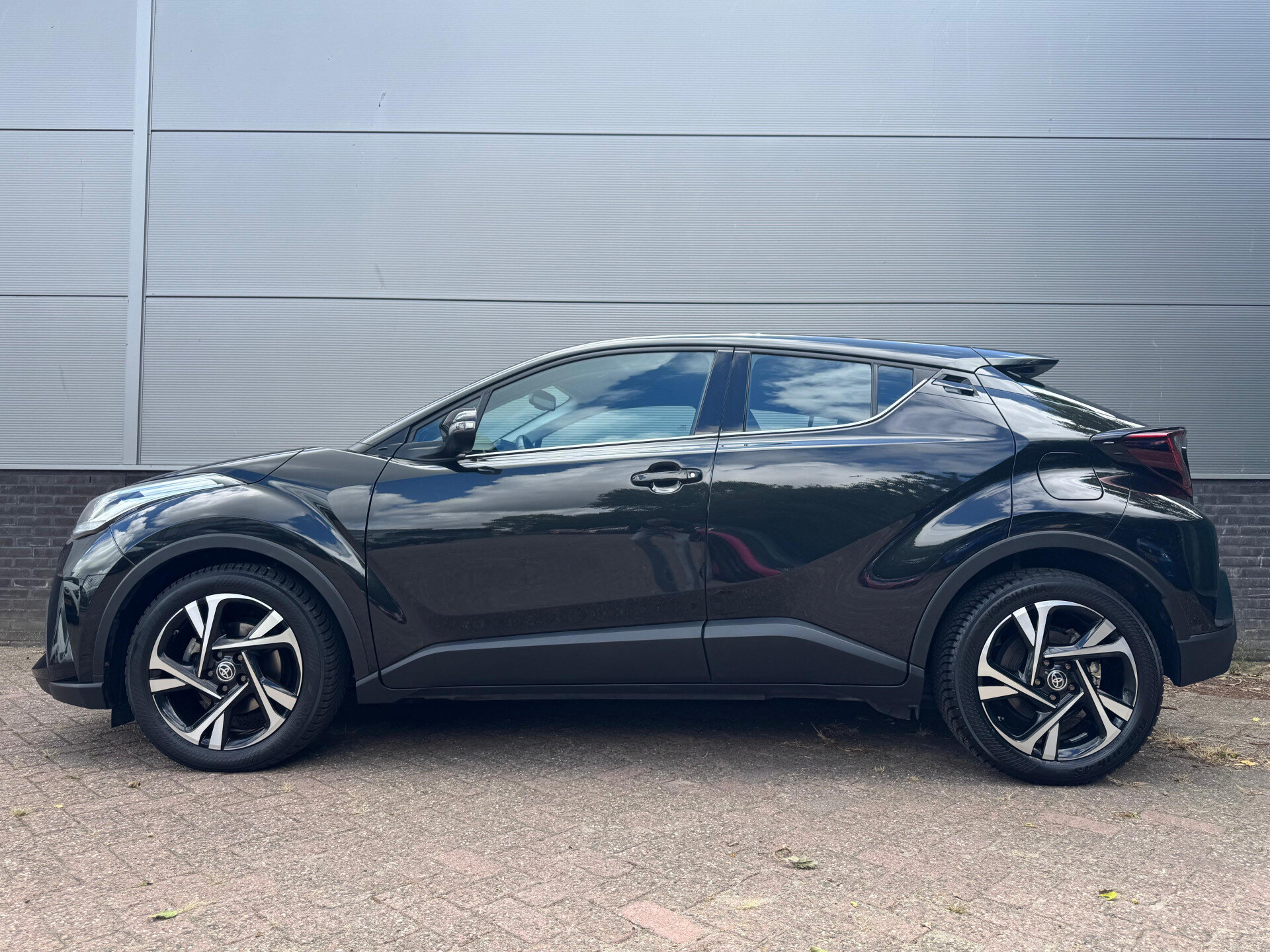 Toyota C-HR 1.8 Hybrid Dynamic - Afbeelding 2