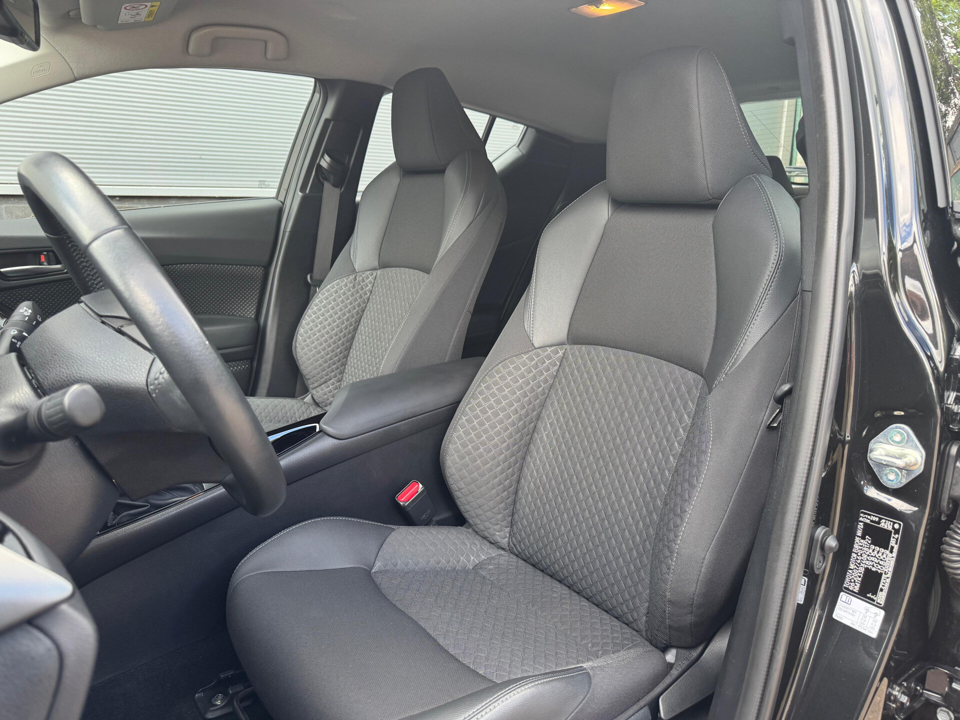 Toyota C-HR 1.8 Hybrid Dynamic - Afbeelding 5
