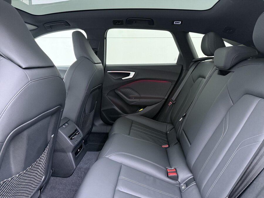 Audi A5 Avant 2.0 e-hybrid Quattro S-line