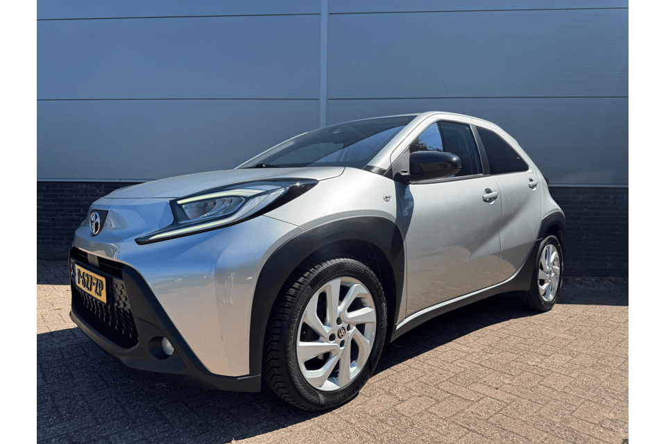 Toyota Aygo X 1.0 VVT-i MT first - Afbeelding 1
