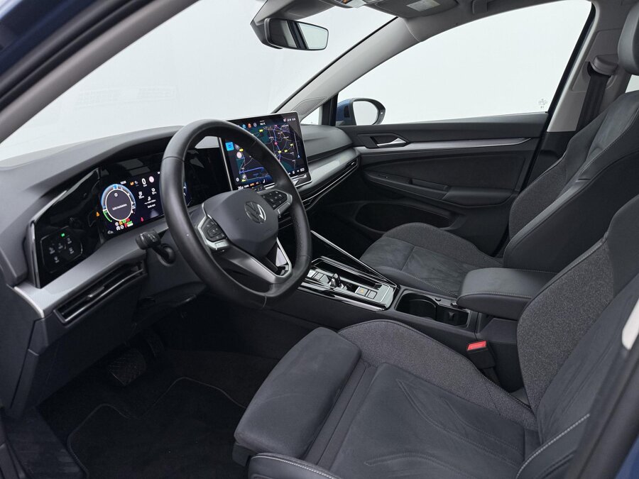 Volkswagen Golf 1.5 eHybrid Style
