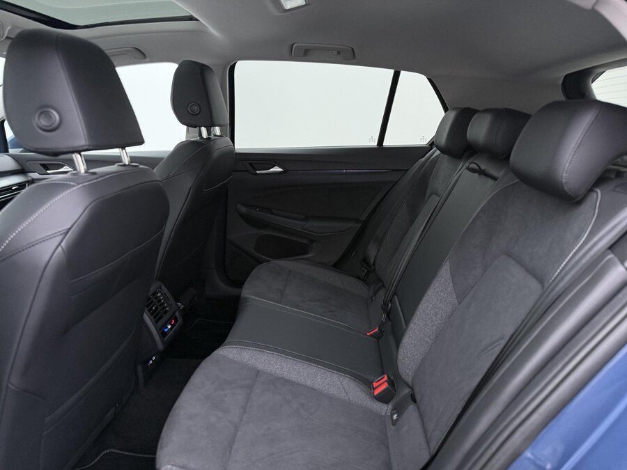 Volkswagen Golf 1.5 eHybrid Style
