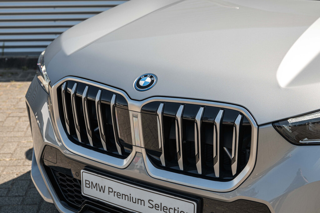 BMW X1 6