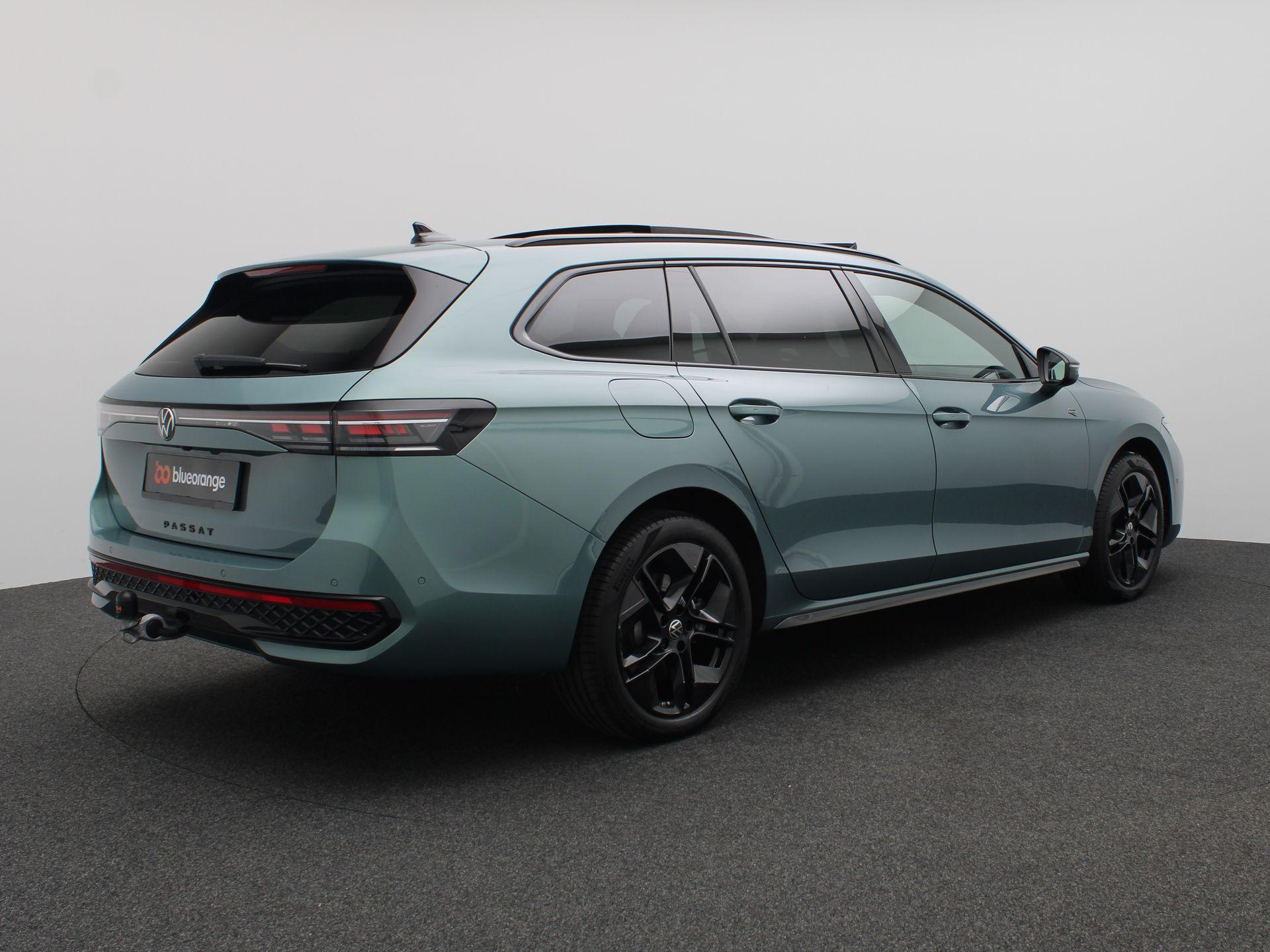 Volkswagen Passat Variant 1.5 eHybrid R-Line Edition Black Style 272PK DSG - Afbeelding 4