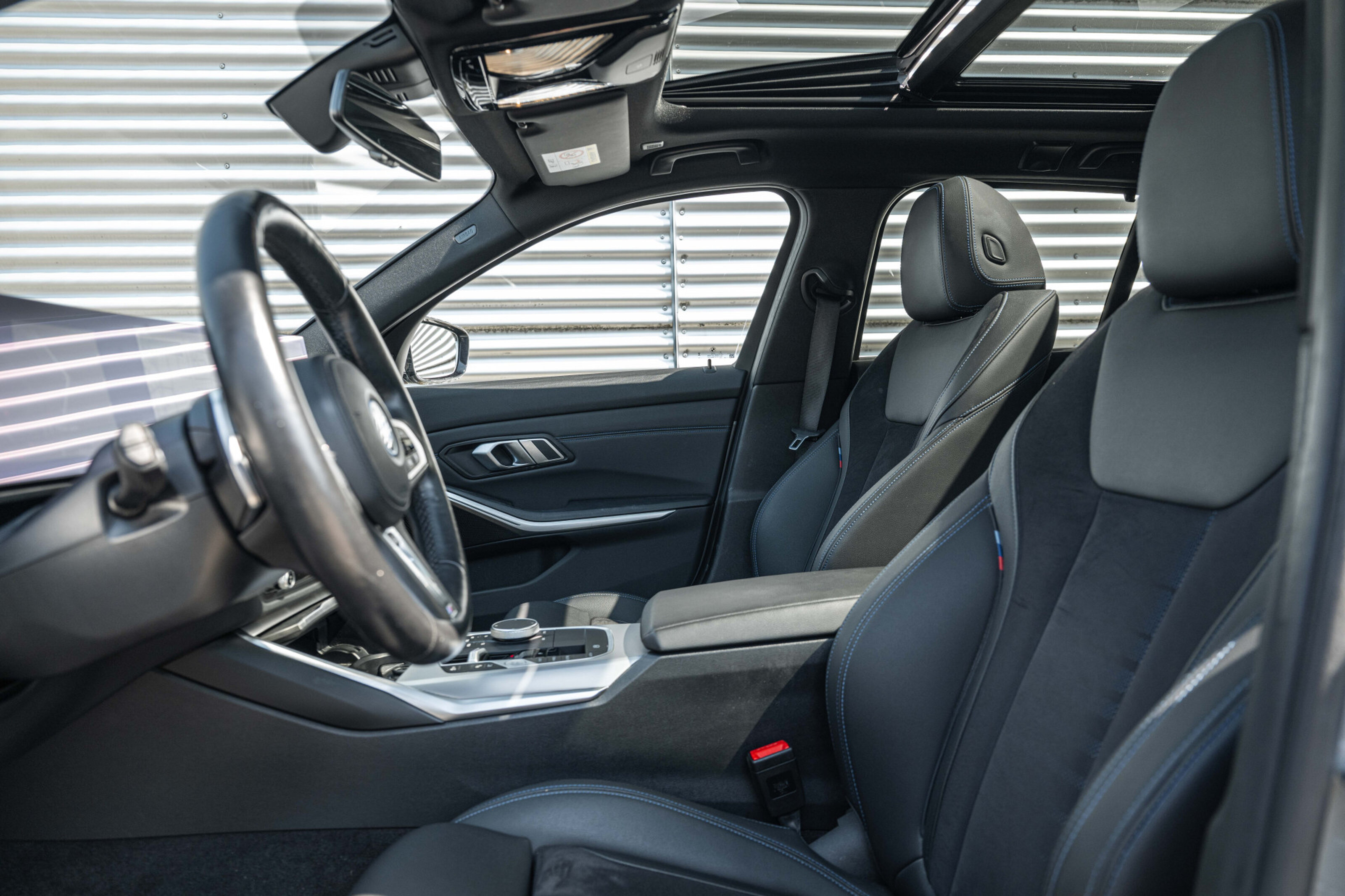 BMW 3 Serie Touring 330e xDrive M Sport Automaat