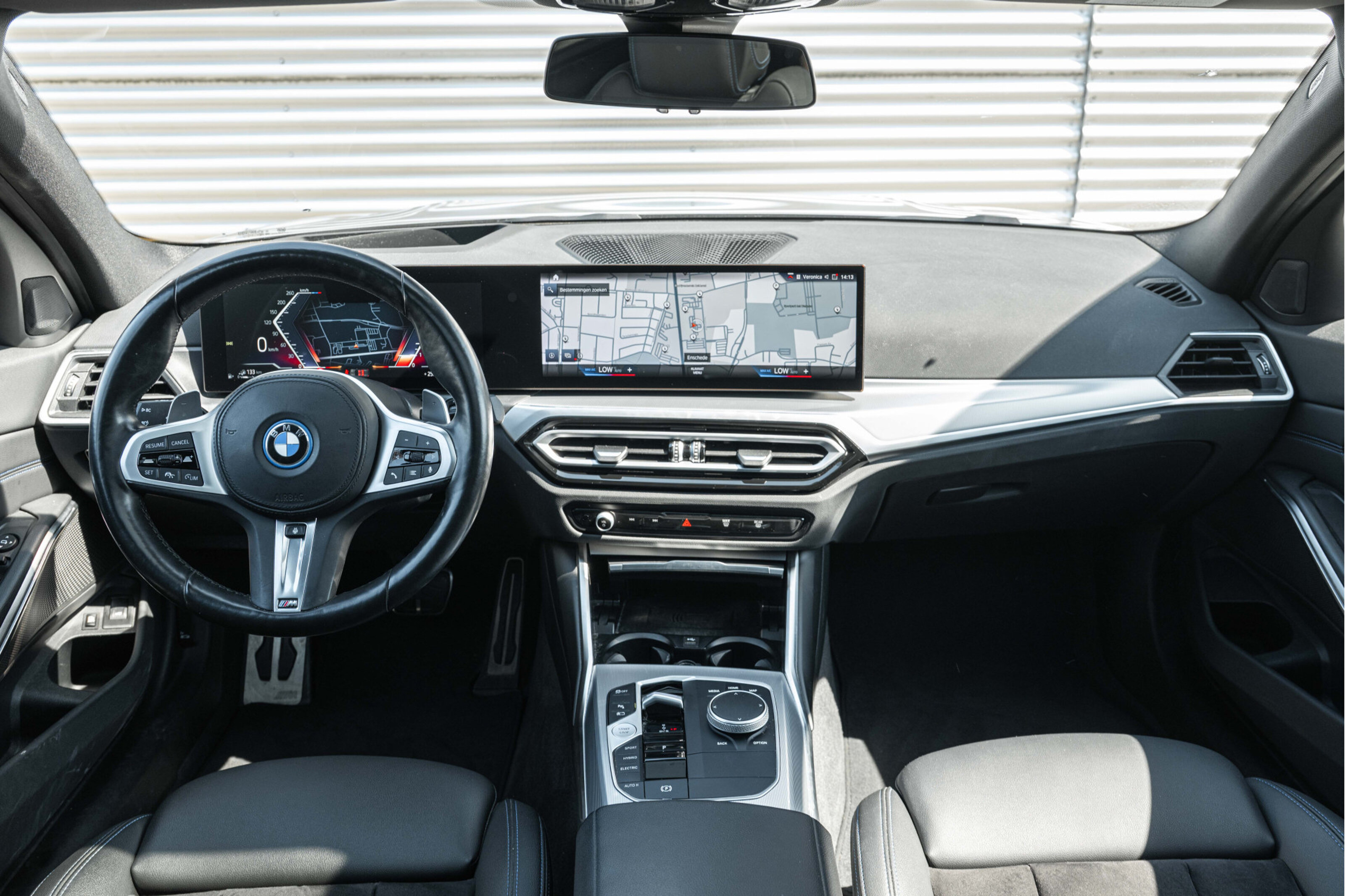 BMW 3 Serie Touring 330e xDrive M Sport Automaat