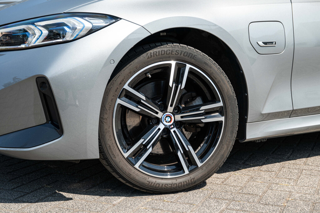 BMW 3 Serie 8