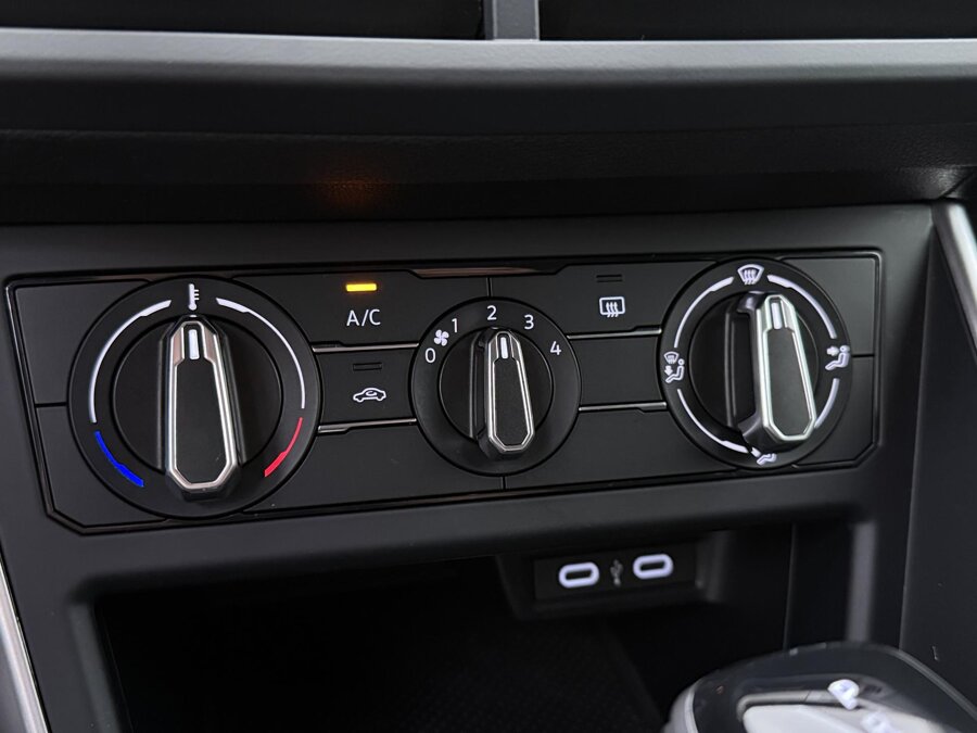 Volkswagen Polo 1.0 TSI Life Edition