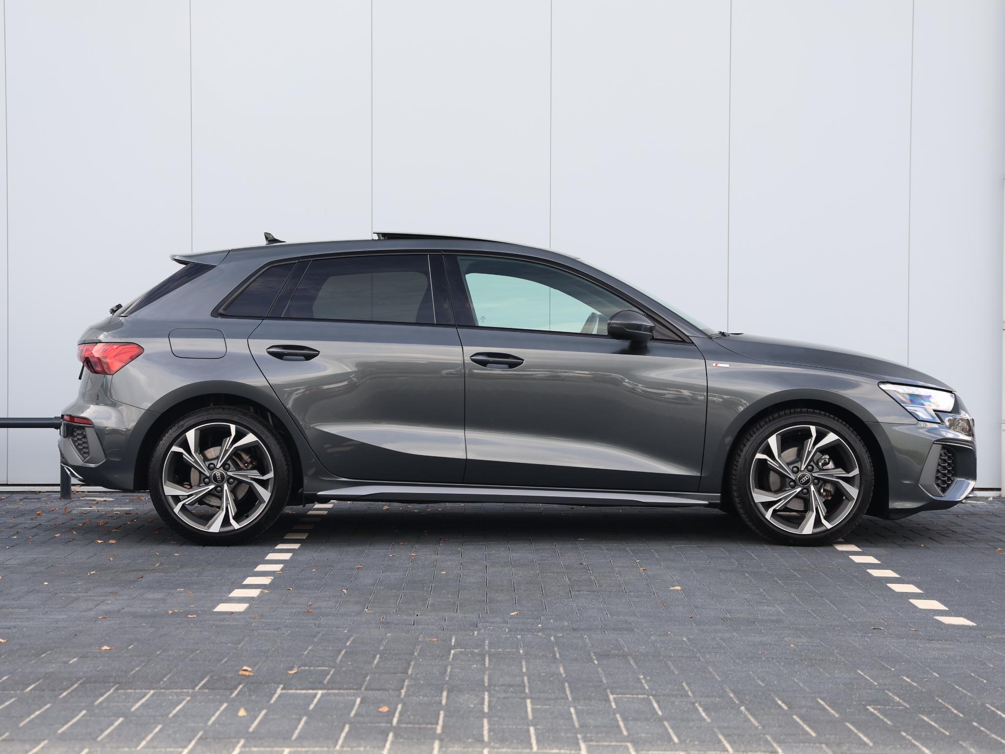 Audi A3 Sportback 30 TFSI S edition - Afbeelding 2
