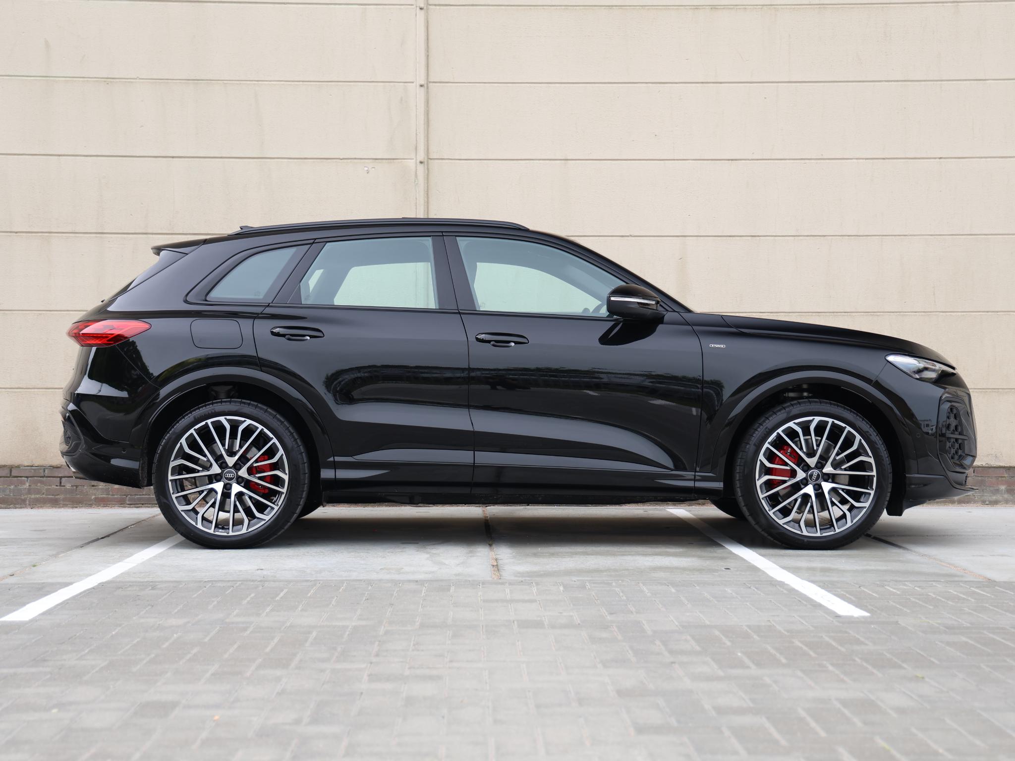 Audi Q5 2.0 TFSI e-hybrid quattro S edition Competition - Afbeelding 2