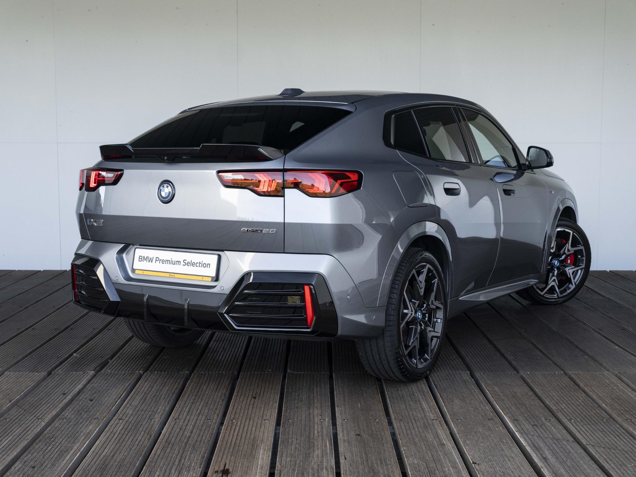 BMW iX2 eDrive20 - Afbeelding 2