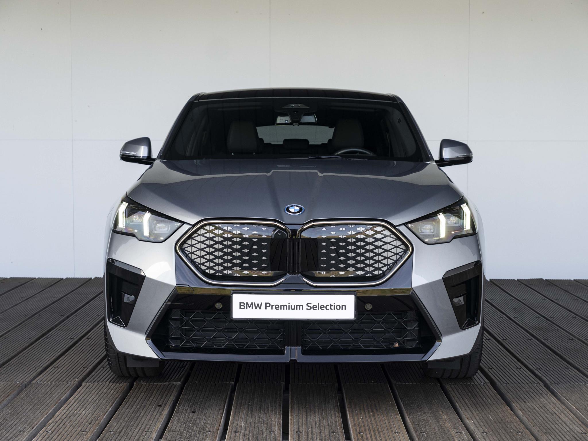 BMW iX2