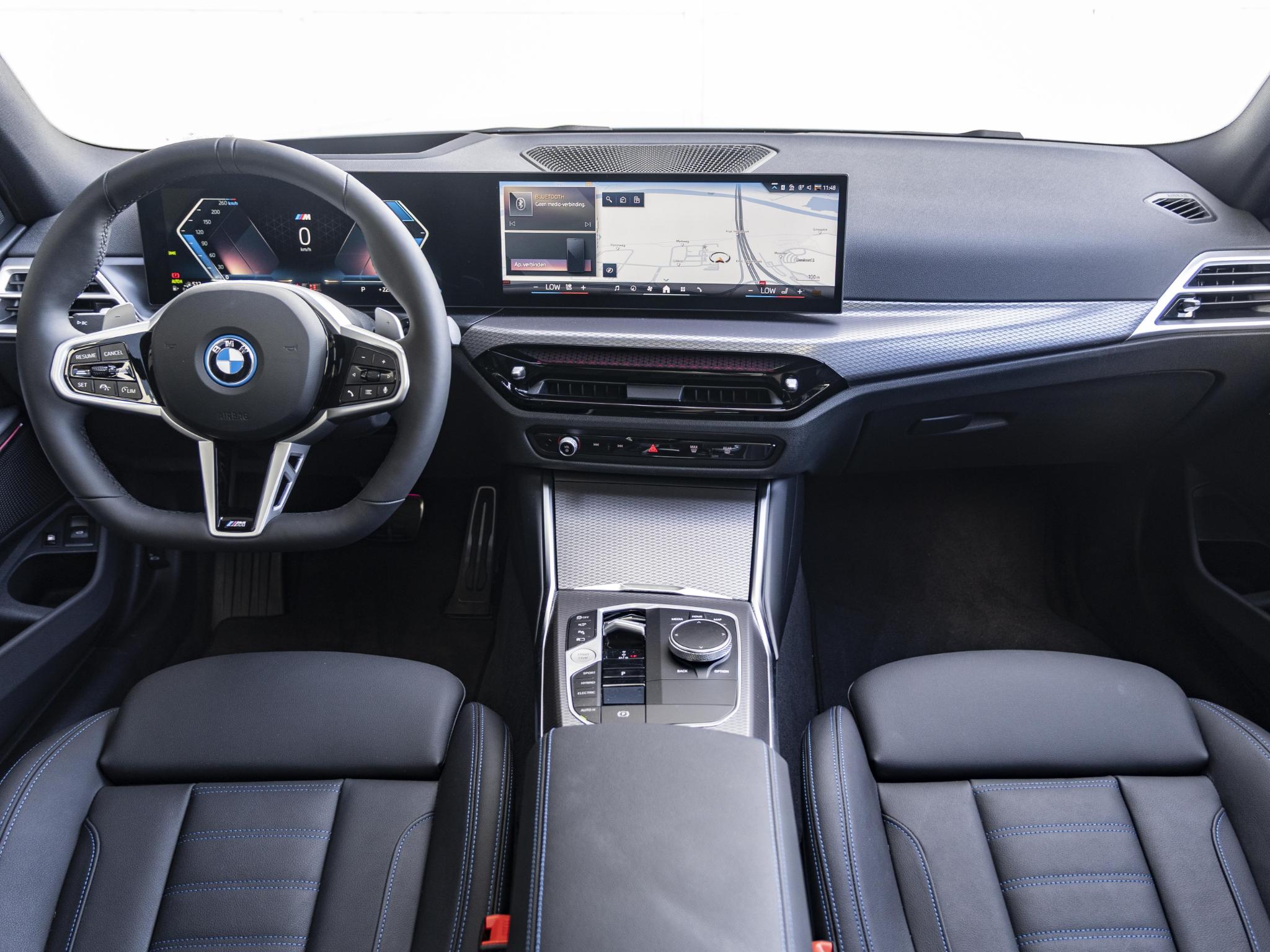BMW 3 Serie Touring 330e - Afbeelding 3