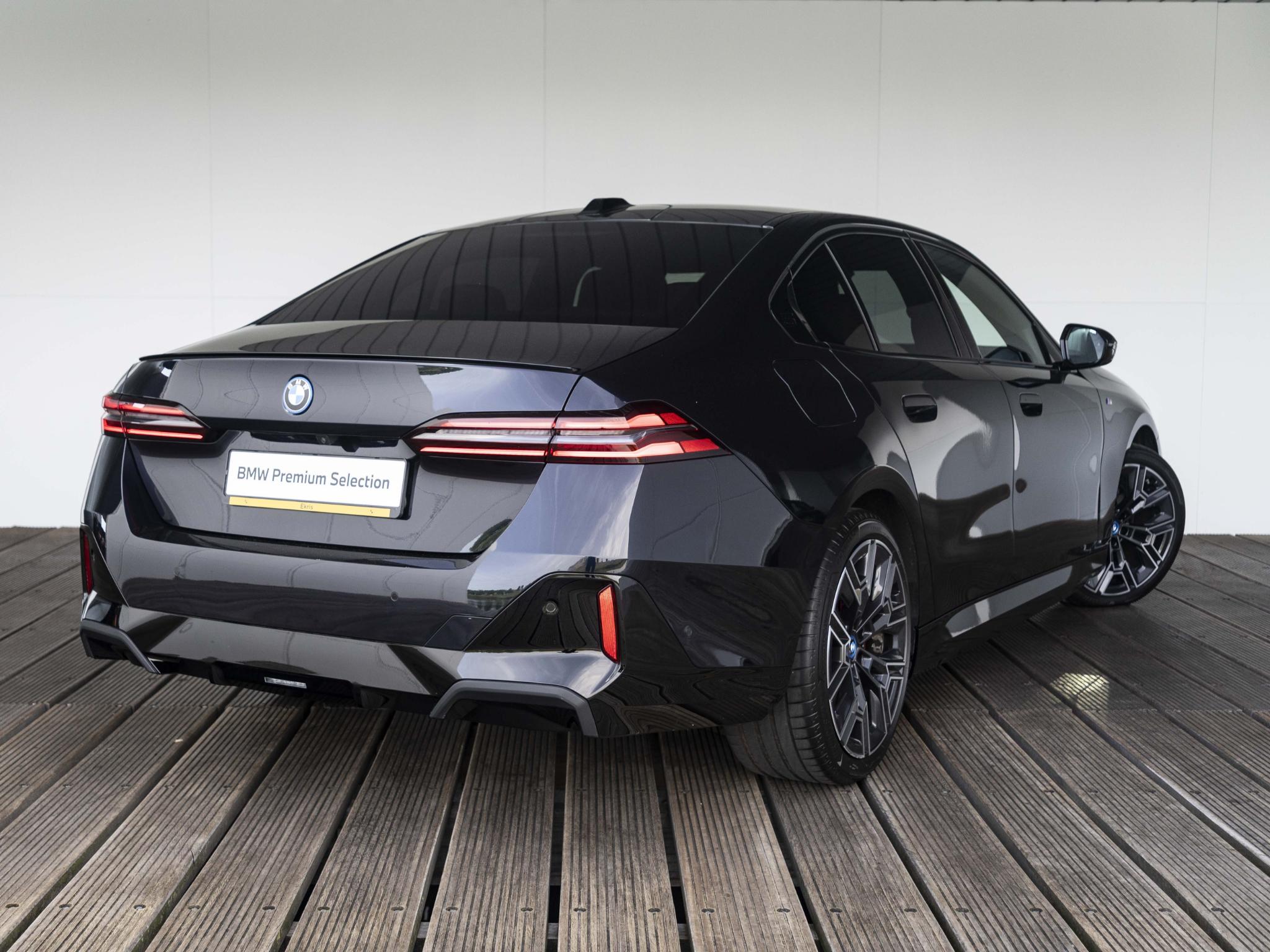 BMW 5 Serie Sedan 530e - Afbeelding 2