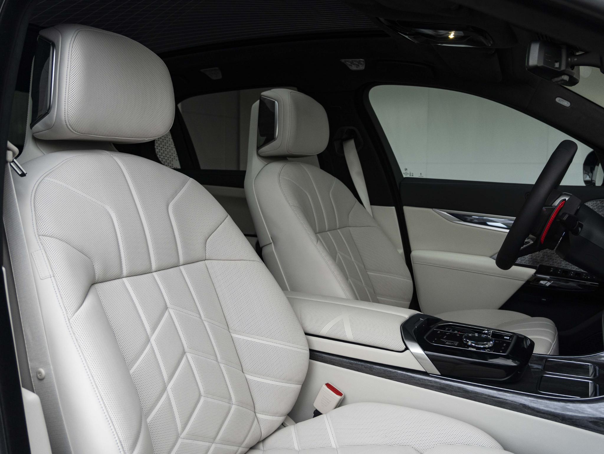 BMW 7 Serie M760e - Afbeelding 4