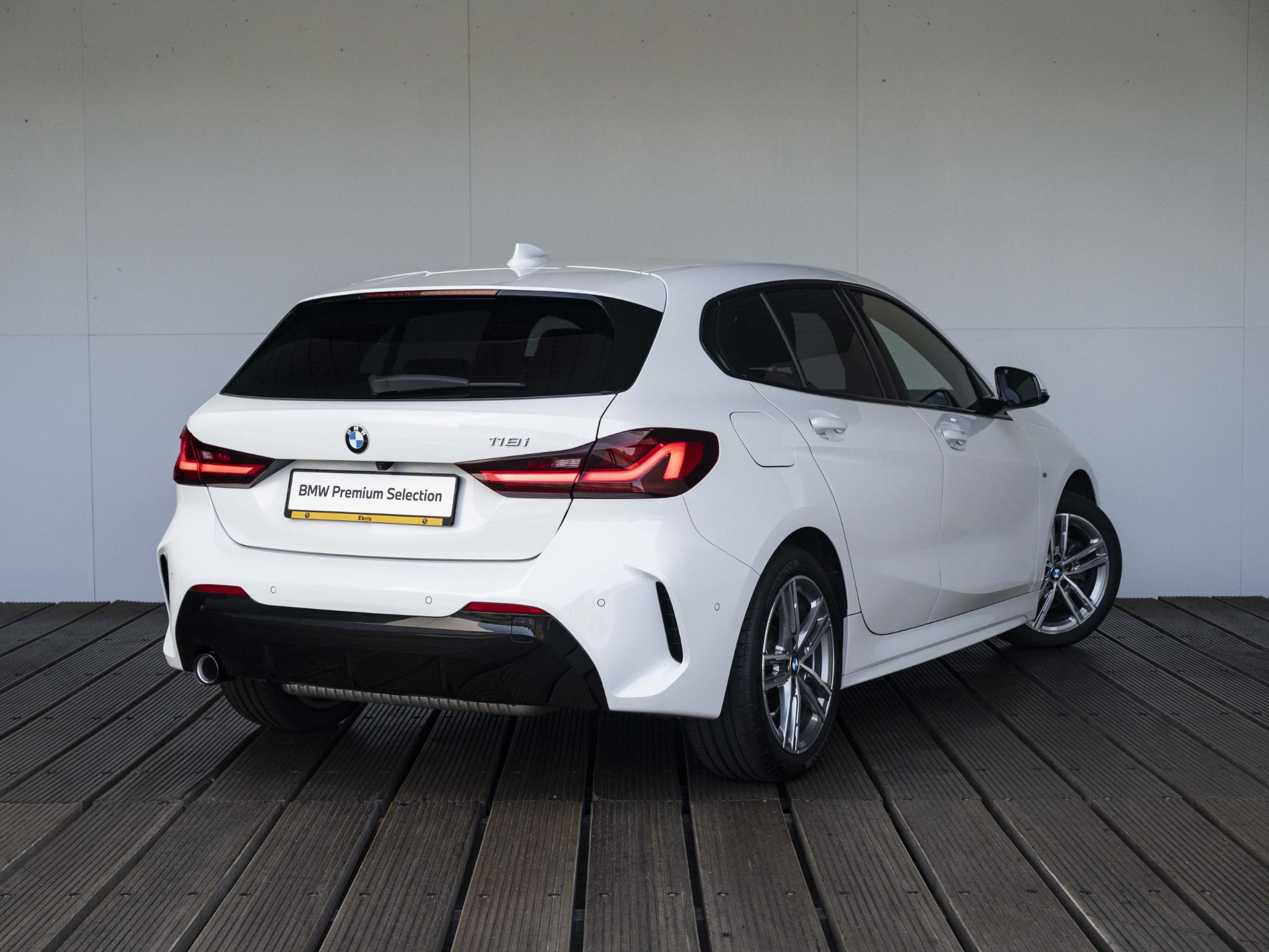BMW 1 Serie 5-deurs 118i - Afbeelding 2