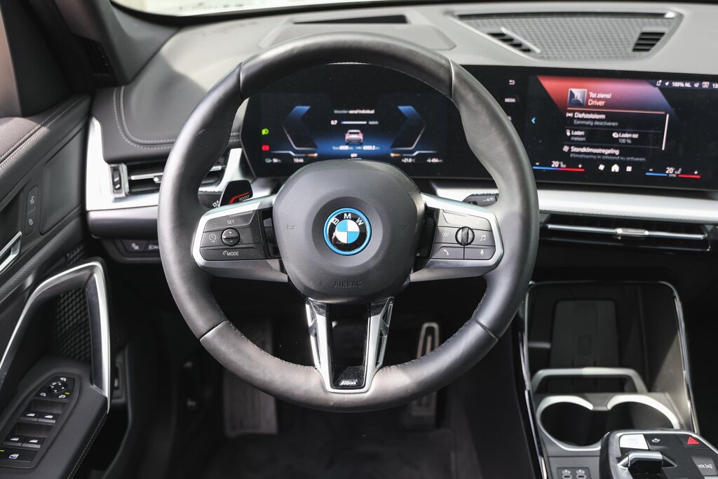BMW iX1 3