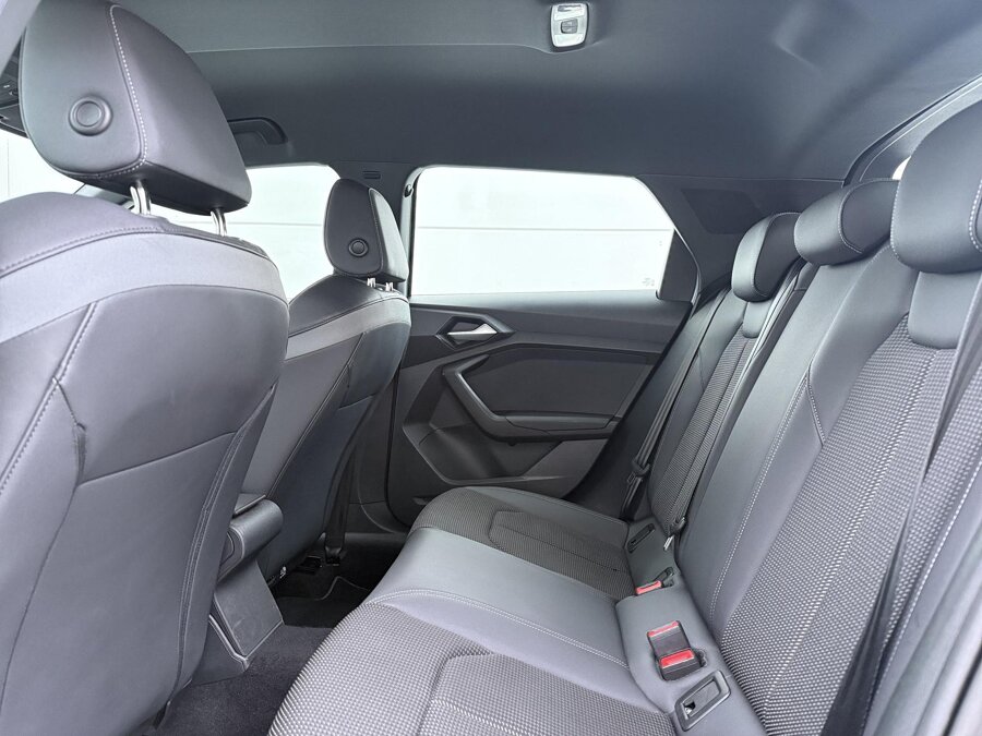 Audi A1 Sportback 30 TFSI S-line