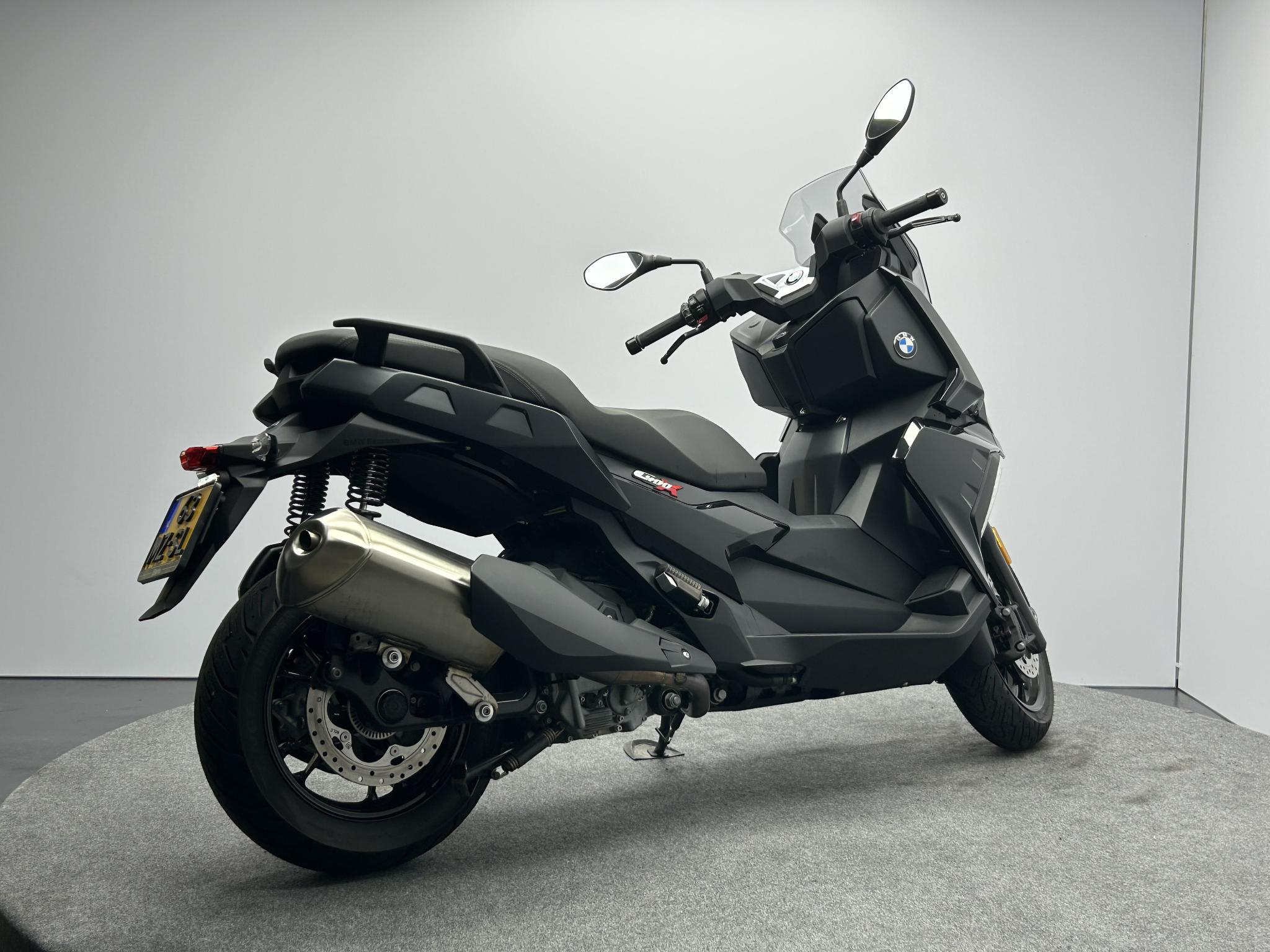 BMW C 400 X Triple Black - Afbeelding 2