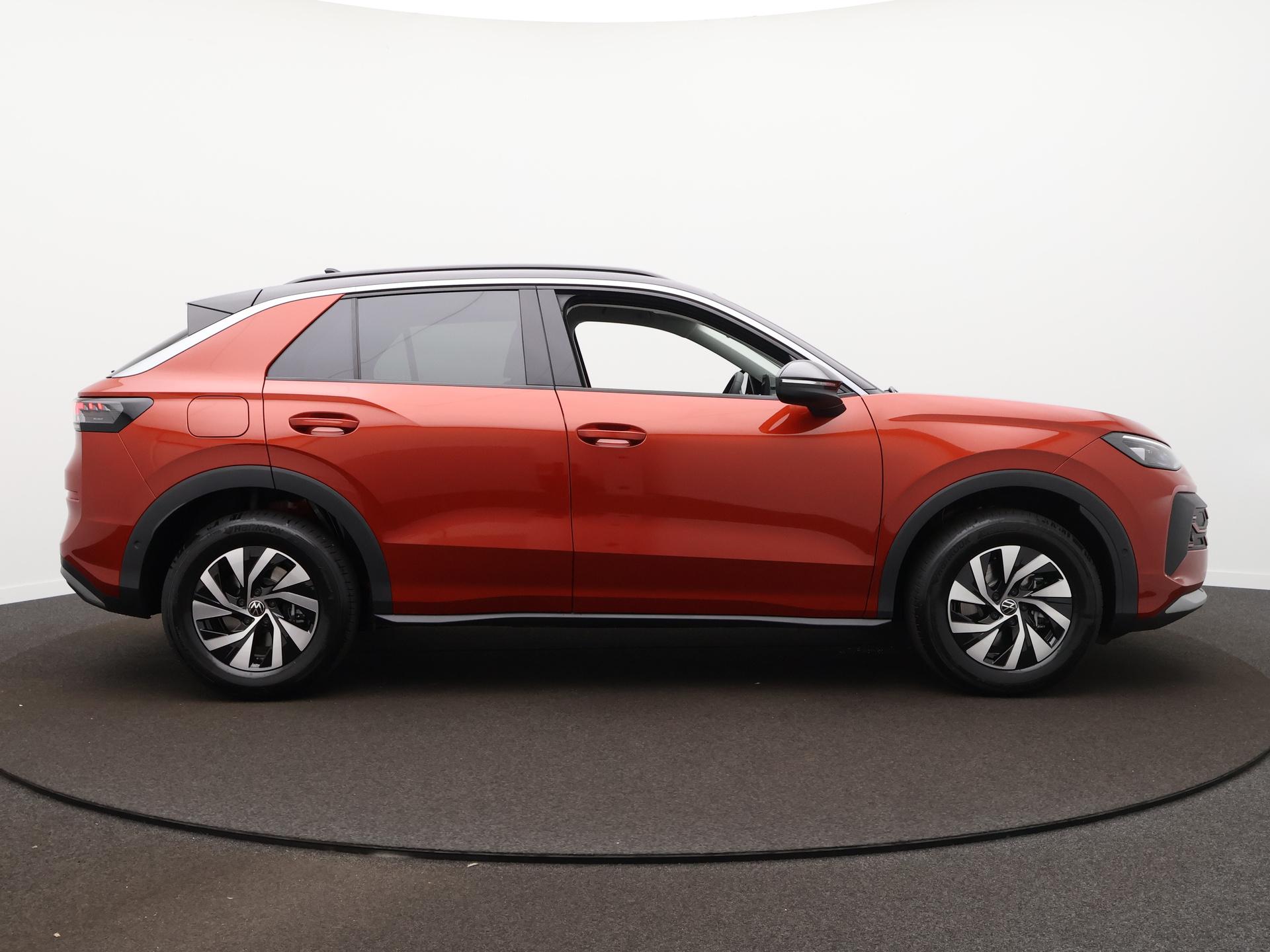 Volkswagen T-Roc Limited Edition 1.5 eTSI 110 kW / 150 PK SUV 7 ver - Afbeelding 4
