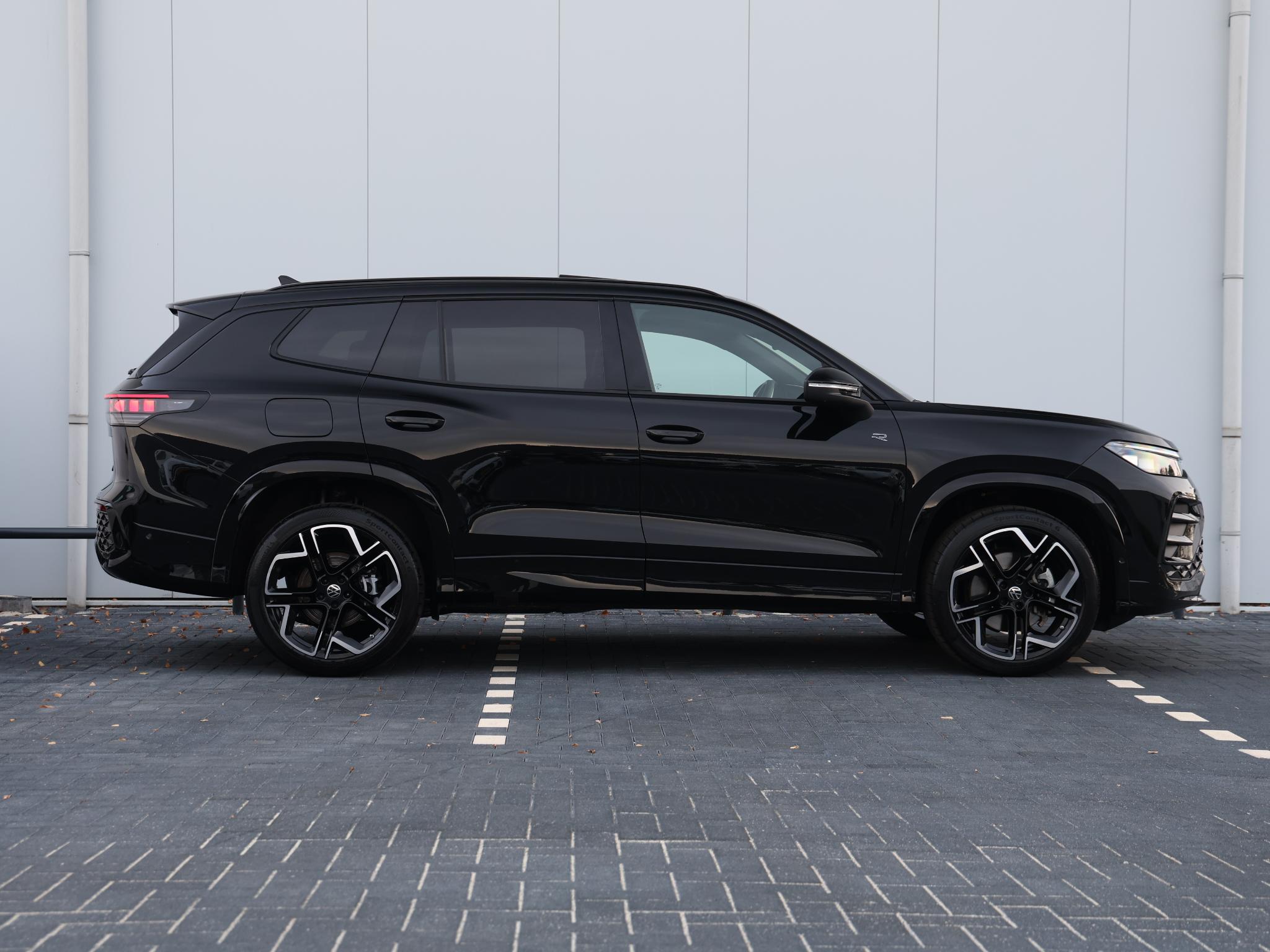 Volkswagen Tayron 1.5 eHybrid R-Line Edition - Afbeelding 2