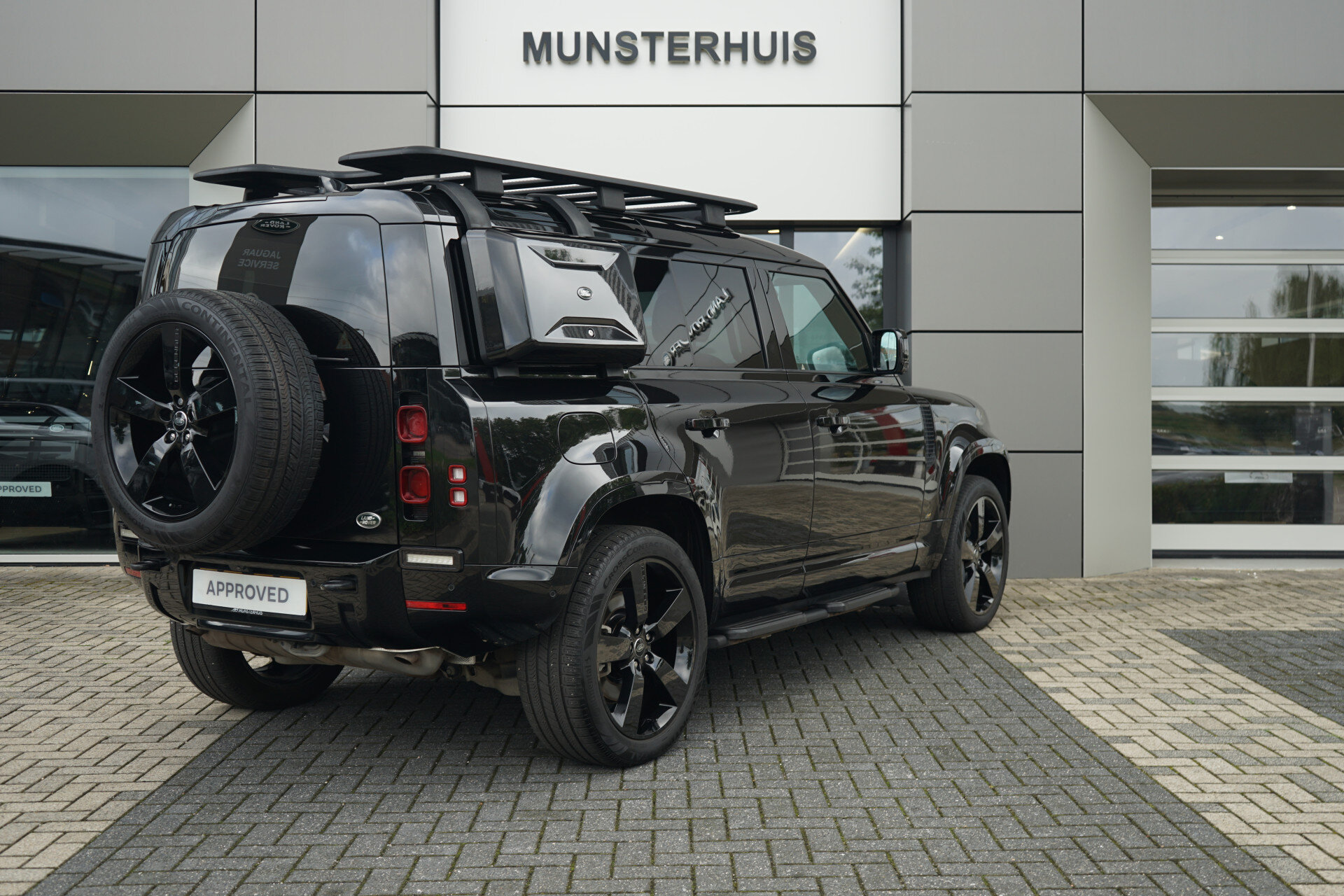 Land Rover Defender 110 2.0 P400e 110 X-Dynamic SE - Afbeelding 2