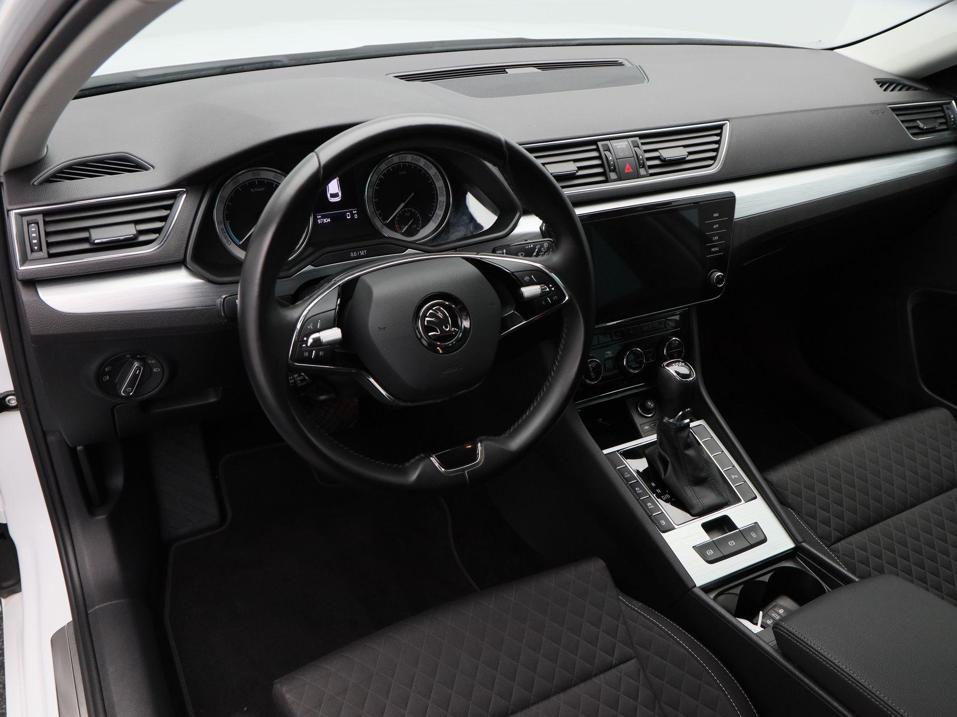 Škoda Superb Combi 1.4 TSi 218 Pk  iV Business Edition Plus - Afbeelding 4