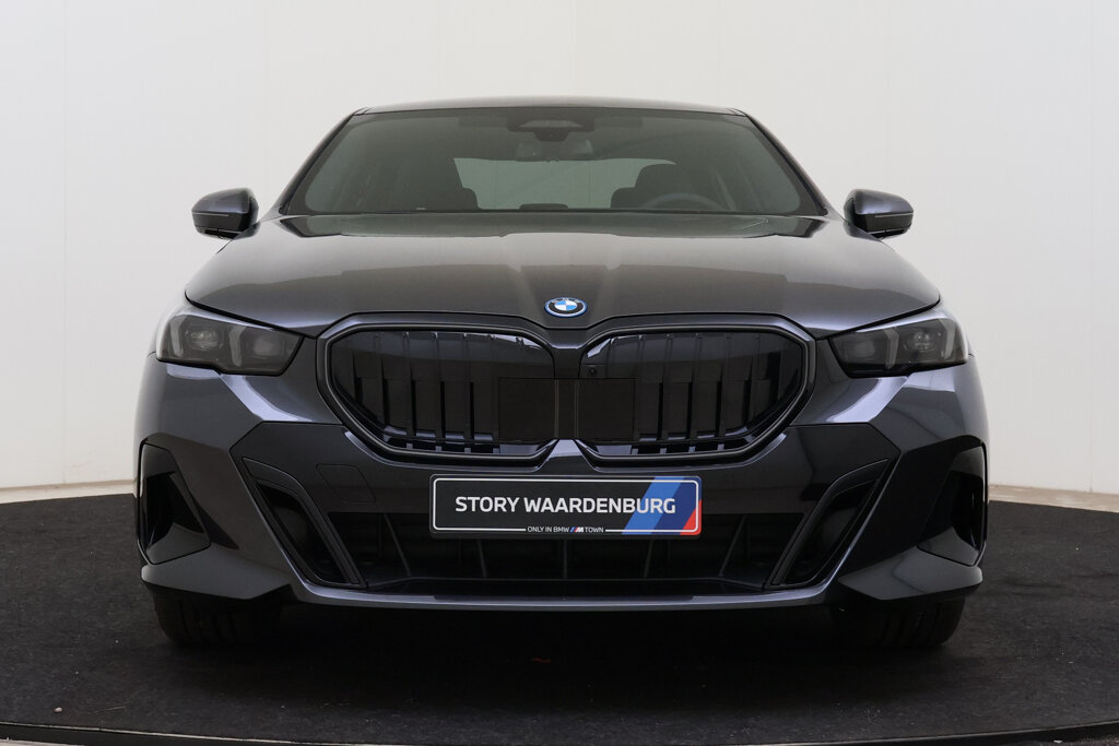 BMW 5 Serie 4