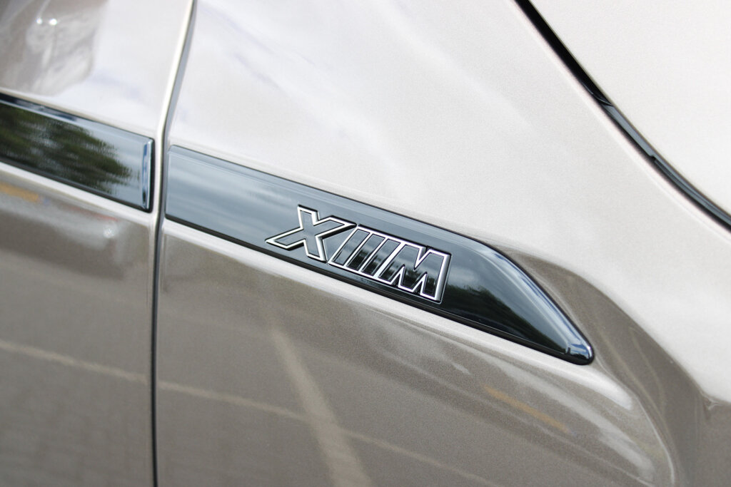 BMW XM 10