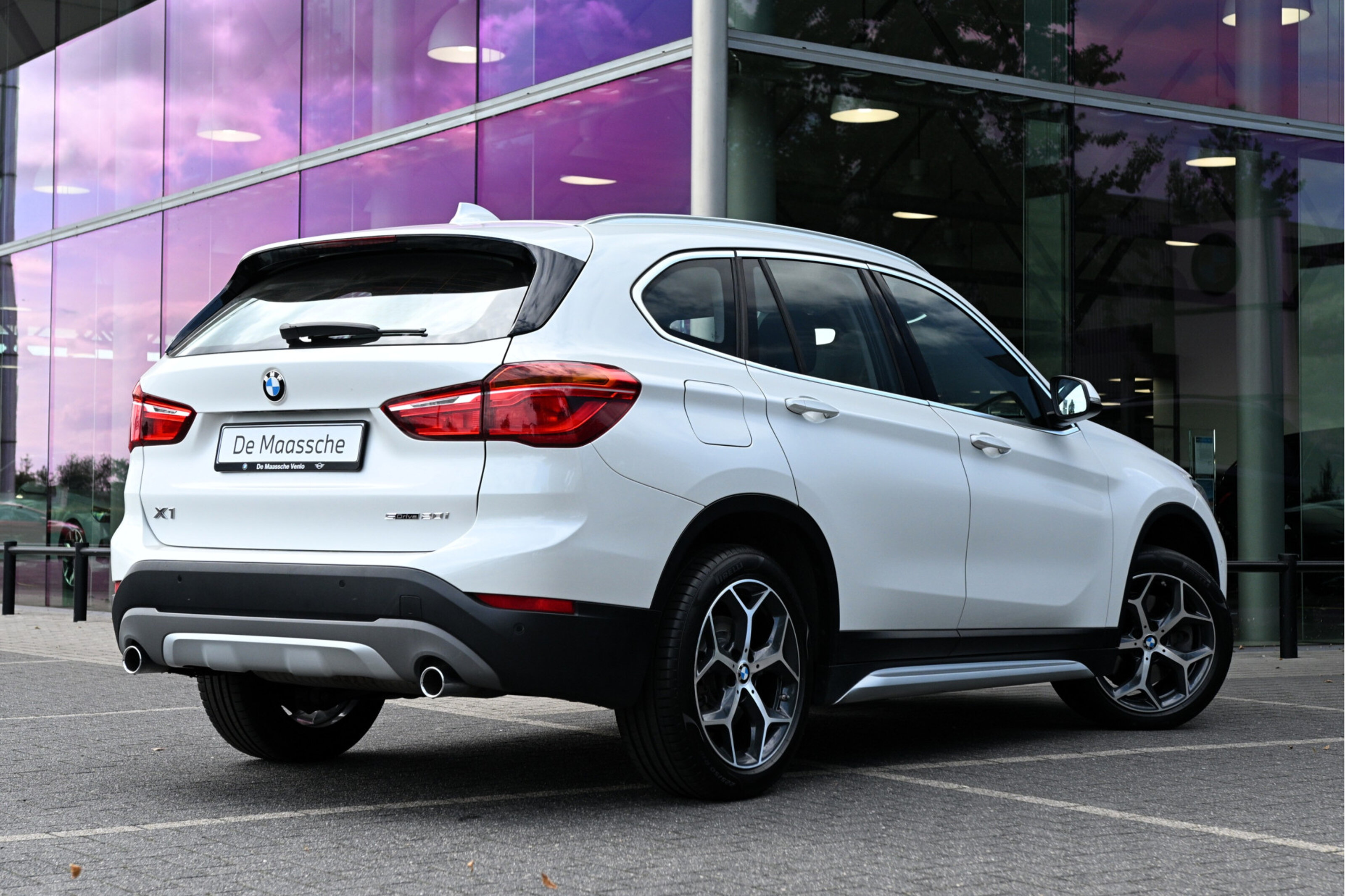 BMW X1 sDrive20i xLine Automaat