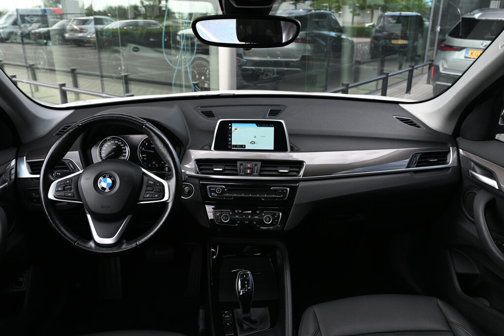 BMW X1 6